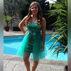 Gorgeous sea foam green dress with detachable tool skirt